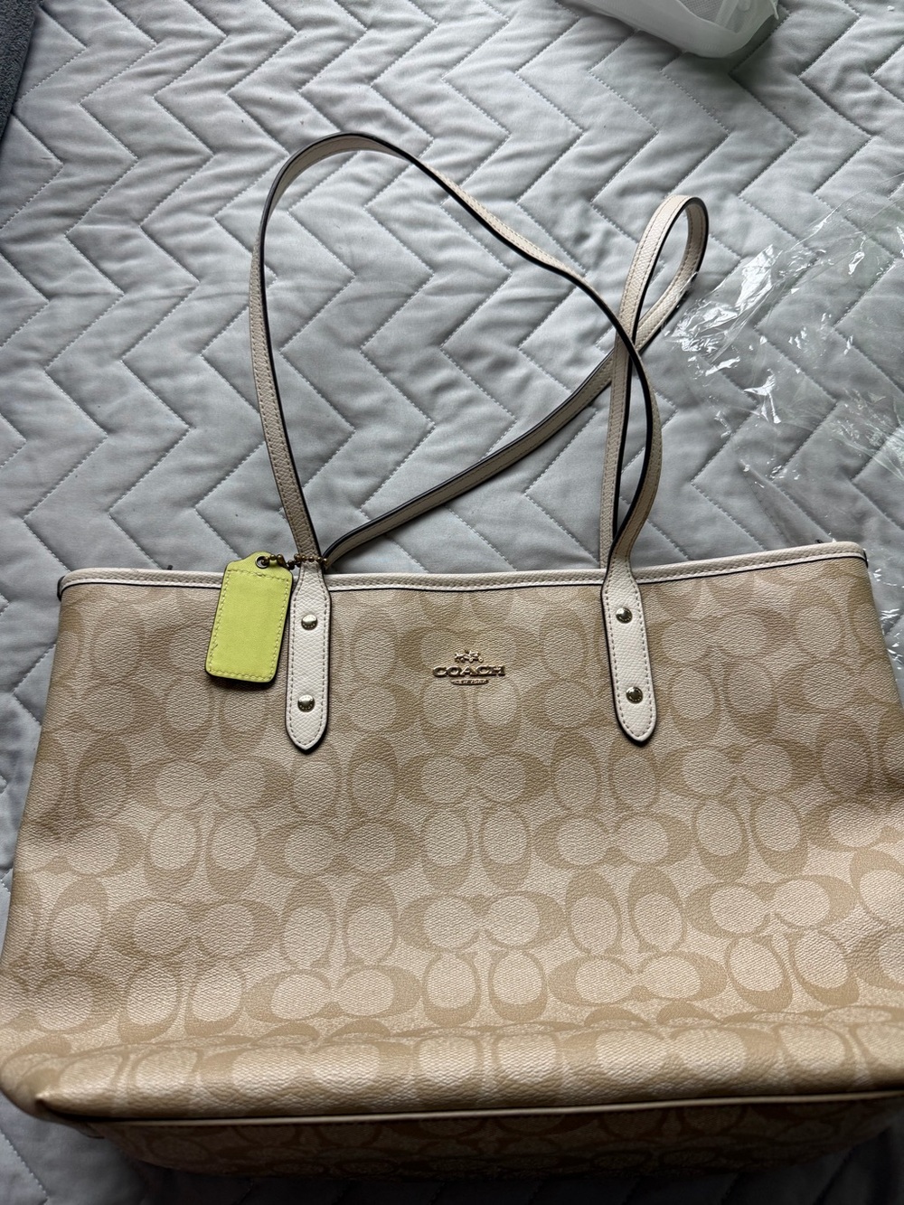 Coach Beige Signature Canvas Tote with Lime Tag